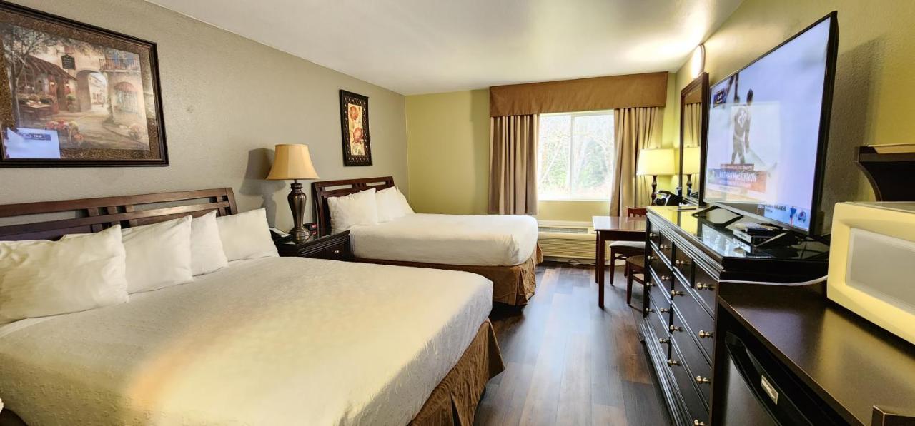 Crest Trail Lodge Паквуд Экстерьер фото