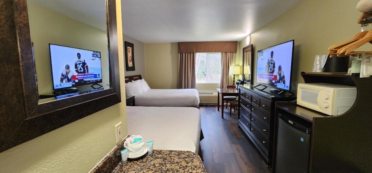 Crest Trail Lodge Паквуд Экстерьер фото
